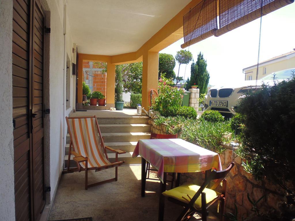 Apartments Jadranka Povile Novi Vinodolski Quarto foto