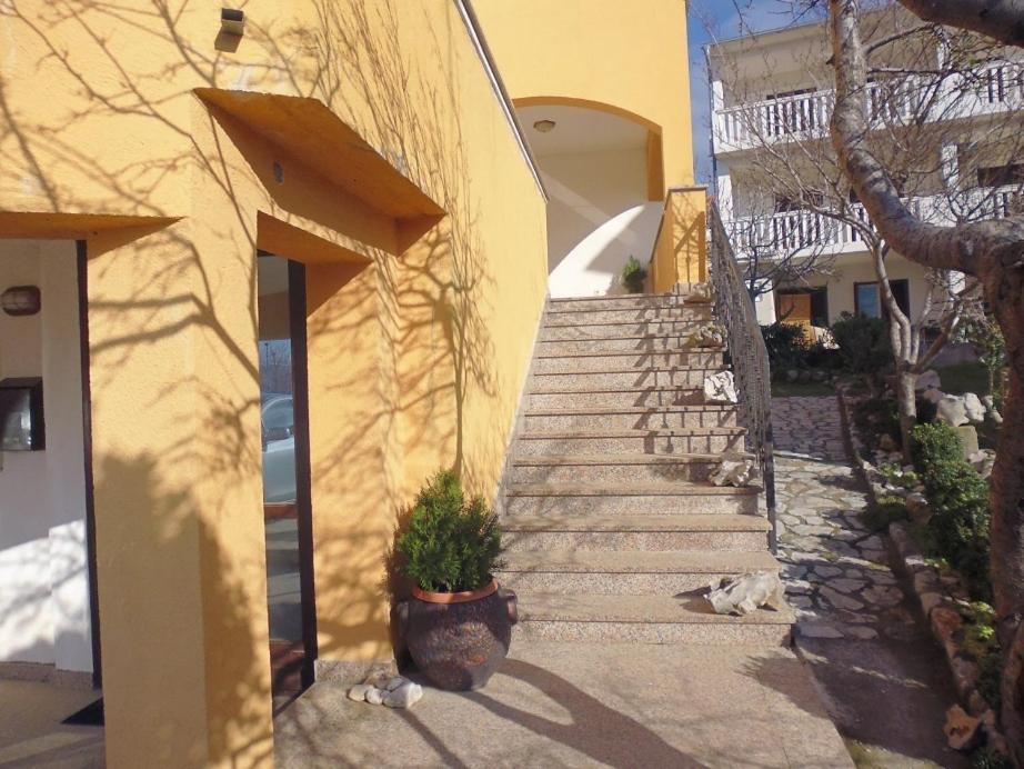 Apartments Jadranka Povile Novi Vinodolski Quarto foto